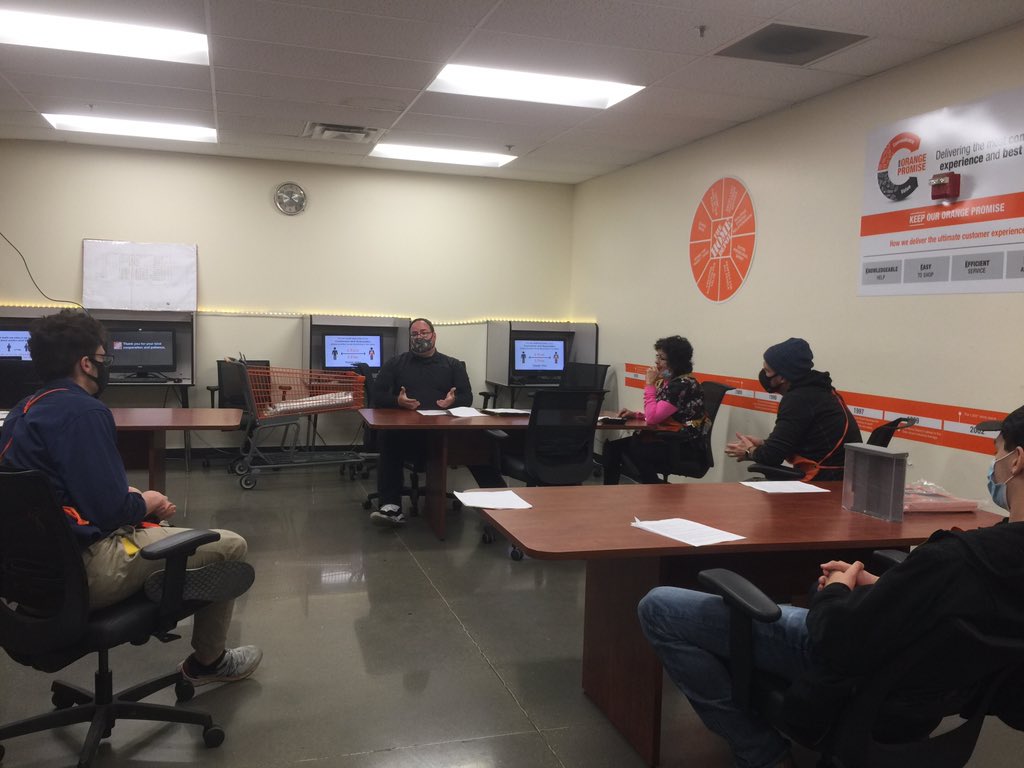 BoudreauShannon's tweet photo. Thank you Joe B with Forward air for an excellent appliance training during specialty Tuesday. We appreciate all that you do. #2211proud @THDRyanS @JeremyHallTHD @mjgolf74 @THDTHEHODGE @HDMarthaMendoza https://t.co/nBpYQqzKWP