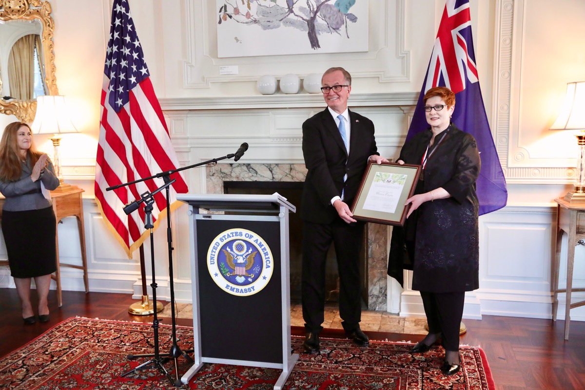 MarisePayne's tweet photo. I am honoured to receive the US Mission Australia Award for Leadership Excellence in advancing the Australia – U.S. alliance. The strength of Australia’s relationship with the US has never been more important in these challenging times. 🇦🇺🇺🇸 https://t.co/SioSXcegLv