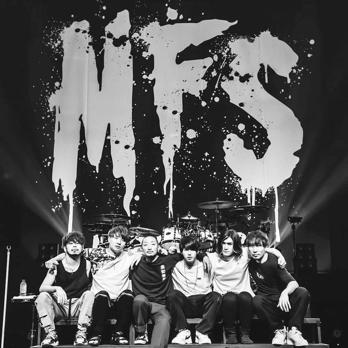 Аккаунта. Инста хиро. Инста герой. Девушка которая спасла старка. Спасение вселенной.