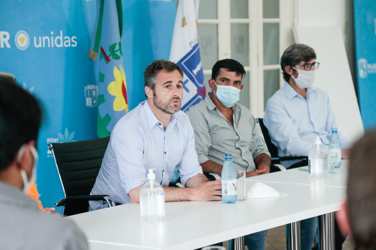 FedericoAchaval's tweet photo. El compromiso de los clubes de #Pilar fue fundamental para cuidar a nuestra comunidad ante la pandemia.

Hoy le agradecimos por su esfuerzo y conversamos sobre la posibilidad de retomar las actividades cumpliendo con los protocolos para proteger la salud de todos. https://t.co/Oyz3obUKGO