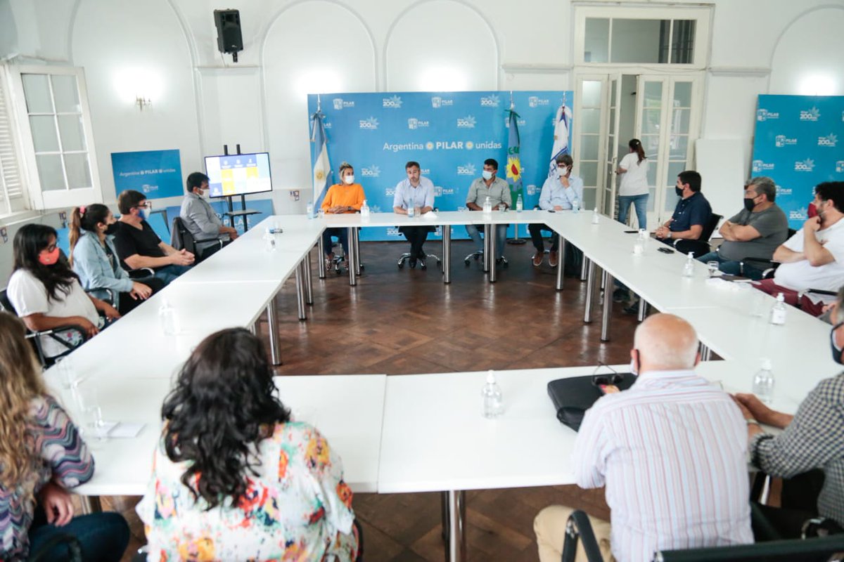 FedericoAchaval's tweet photo. El compromiso de los clubes de #Pilar fue fundamental para cuidar a nuestra comunidad ante la pandemia.

Hoy le agradecimos por su esfuerzo y conversamos sobre la posibilidad de retomar las actividades cumpliendo con los protocolos para proteger la salud de todos. https://t.co/Oyz3obUKGO