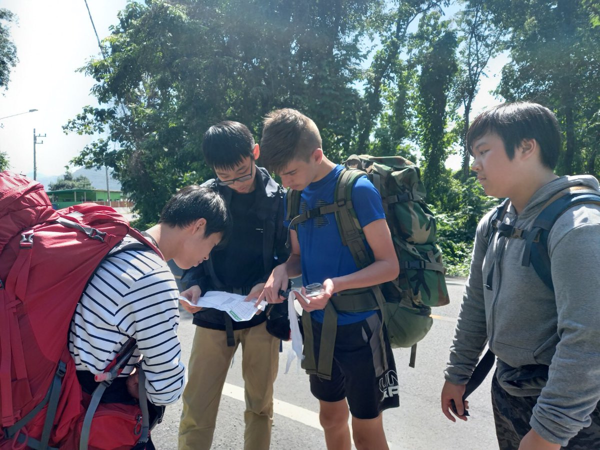 RyanjpJones's tweet photo. The areas being explored by year 10 on their residential look beautiful. Great team. @StAndrews_107 @MrsAnn_S107 #s107outdoored #trekking #hiking #dofe #adventure https://t.co/HaLKgKgNFE