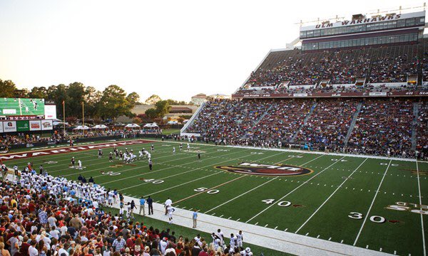 ABarham_3's tweet photo. Blessed to receive an offer from University of Louisiana Monroe!!
@CoachViator @coachstoker
@ULM_FB @CoachPFMiller @warhawkrecruits!!
Thank you for the opportunity!!
@CoachP_eterson
#MonroeTUFF #TalonsOut 🔴🟡 https://t.co/OoY0DK9srn