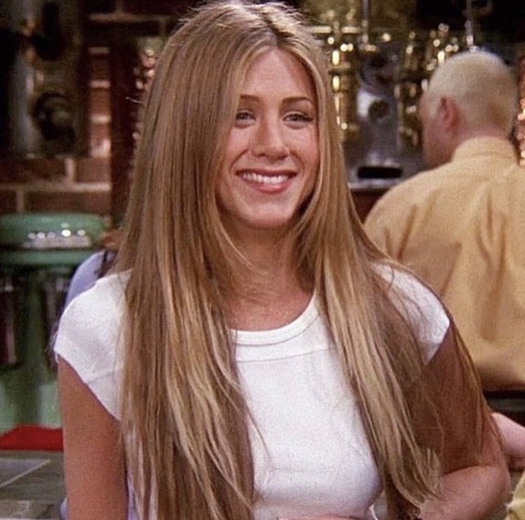 PopCulture2000s's tweet photo. jennifer aniston in friends✨ https://t.co/dW0xAhpz3L
