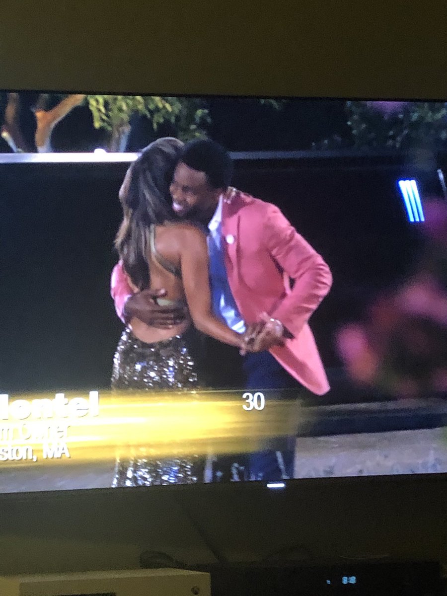 sarahdonnerr's tweet photo. THE SALMON JACKET IS BACKKKK!!! #bachelorette https://t.co/DfUpV3wmKo