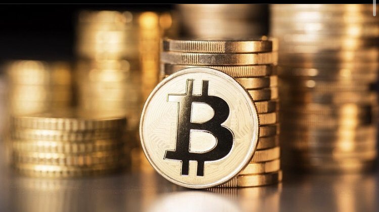 CollinsDogger's tweet photo. Bitcoin is gold now... check price now 👉 https://t.co/AkxbnuJpAi
