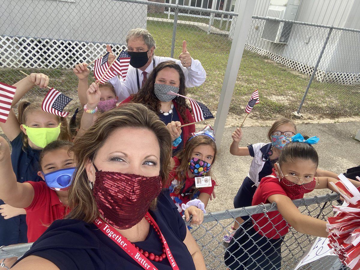 SHESPRINCIPAL's tweet photo. Today SHES honored our Veteran’s with a parade, banners &amp; a yummy breakfast from Breakfast Station. Thank you HCSO &amp; HCFD for making a special visit. THANK YOU to Dr. DeLuca, Dr. Ressel &amp; Dr. O’Sullivan for sponsoring breakfast for 100+Veterans. #pantherpride #LearnitLoveitLiveit https://t.co/H61SM7ANFj