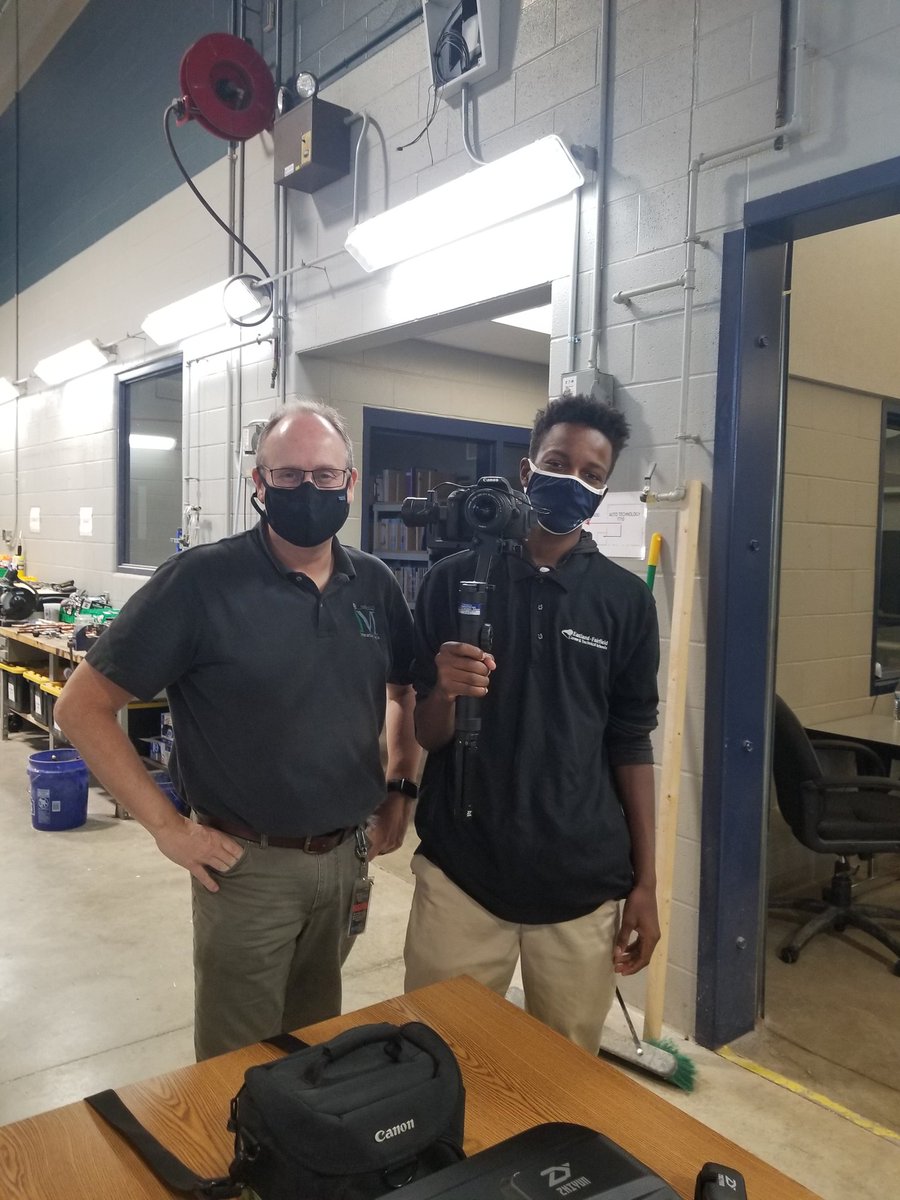 EFCTS's tweet photo. Thank you  @EFCTSIM students for sharing your talent with us during our LEVEL UP Exploration today.  We can't wait to see the final outcome of your production. @Tdurkin @Dwight_Carter @JackieKuffel @JAAMGates @KimMiller_Learn https://t.co/pgsydxLcbZ