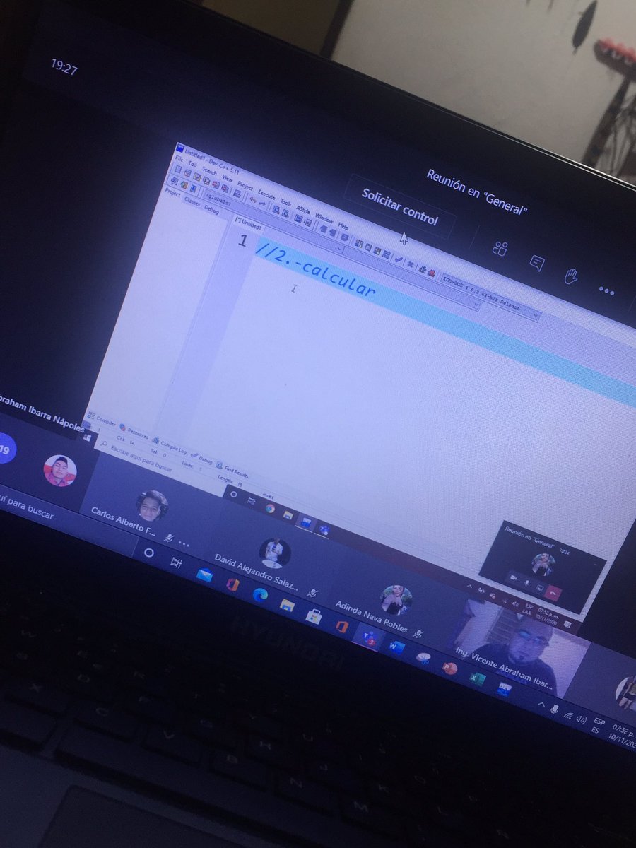 itzel_ramirez15's tweet photo. @brandon_meza Clase:( https://t.co/NcQTm3Kyb5