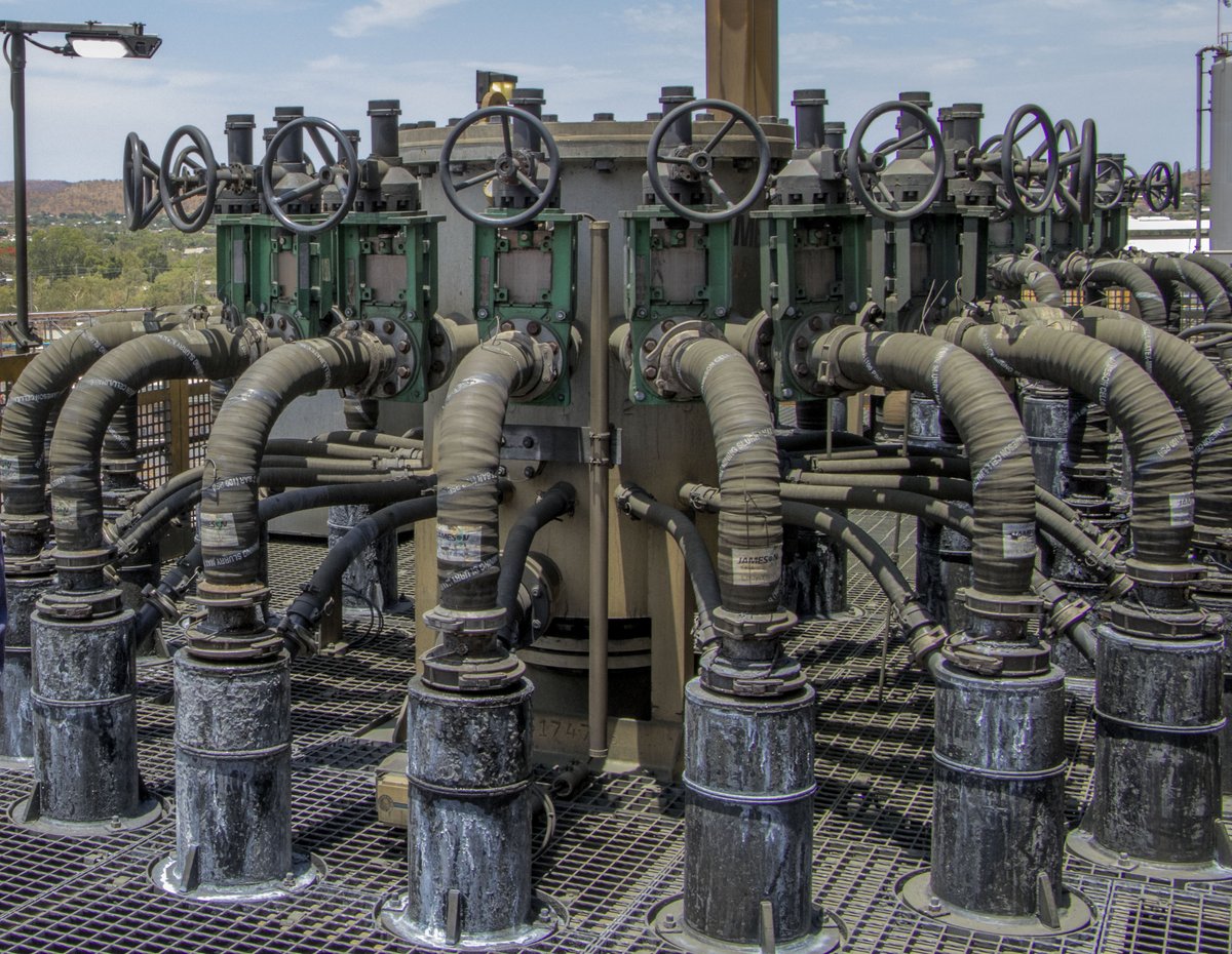 GlencoreTech's tweet image. A single Jameson Cell achieved energy savings of 76% when it replaced 16 mechanical cells.

#jamesoncell #flotation #mineralprocessing #mining #miningnews #miningstocks #glencoretechnology #glencore