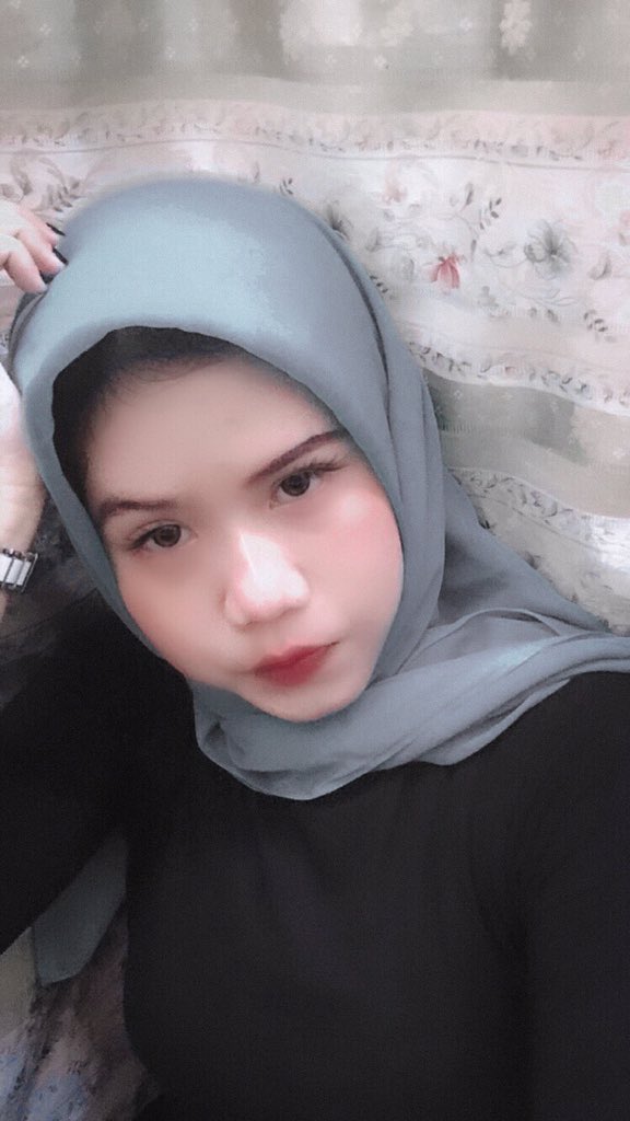 Cacasha4's tweet photo. Mutualan dongg, lngsung difollback heheโค๏ธ #Mutualan #followfollback #MutualanIG #Mutualankuy https://t.co/rb2U1PyJBZ