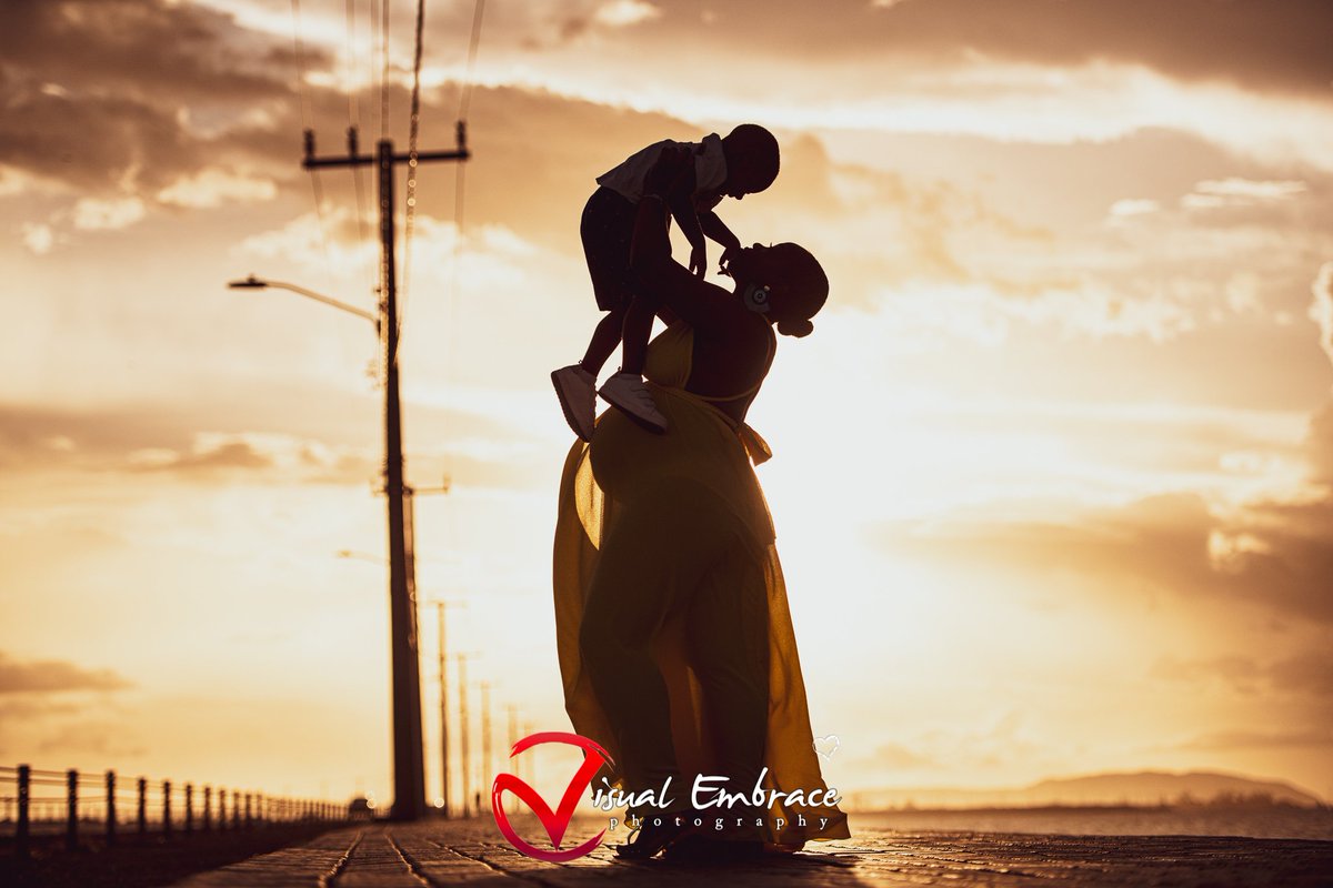 VisualEmbrace's tweet image. A mother's love is whole no matter how many times its divided 

#photoshoots #born #dearphotographer #photographer #familyphotographer #tagify_app #maternityphotography #maternityphotographer #maternityphotoshoot #photoshoot📷 #maternityphoto