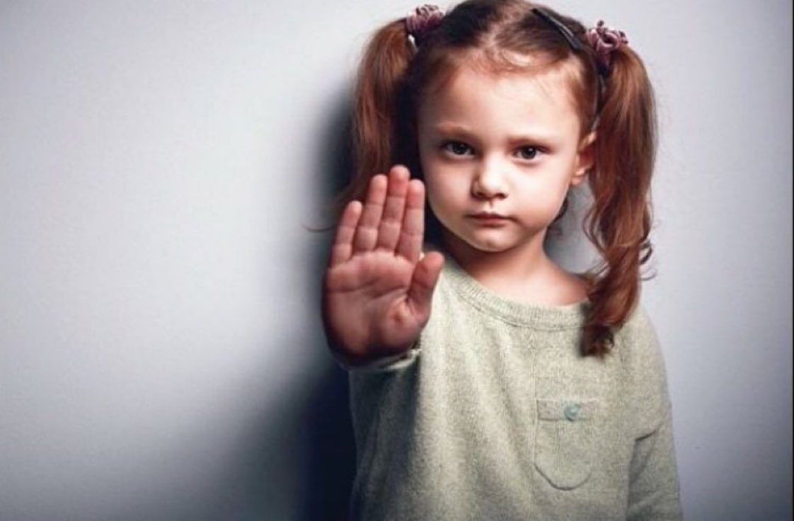 agulctnkr's tweet photo. Antalya’da öğretmenleri tarafından istismara uğrayan 30 çocuğumuz için yarın karar duruşması olacak. Pedofili, tecavüzcü sapıklar en ağır cezayı almalıdır. Çocuklarımıza ses olmak zorundayız. Sende ses olmak için paylaş. #OtuzCocukİcinAdalet #OtuzCocukİcinAdalet https://t.co/PoRtkSPa3o