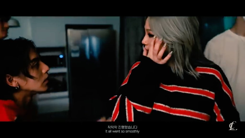 eas_peas's tweet photo. Eu amo q as vezes eles esquecem que a Câmera tá ligadaa.....isso mesmo Ian coisa da nossa Chaerin ou como vc mesmo chama ela de Chariinnie #5STARVideoOutNow https://t.co/6iOAM8pVJd