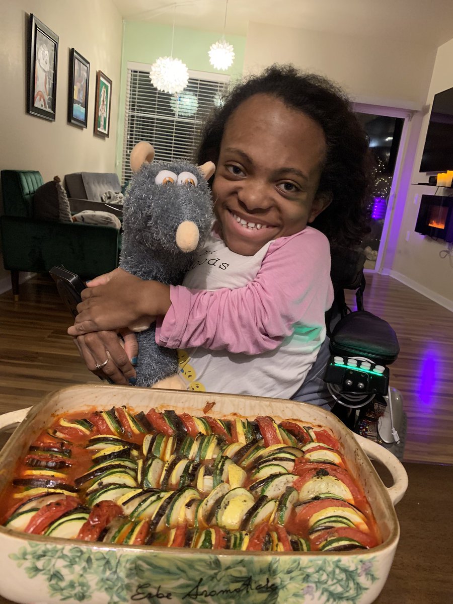 LFerrerio's tweet photo. @guarnaschelli Anicee made ratatouille tonight. She did a great job! https://t.co/uzsPbUI0Ob