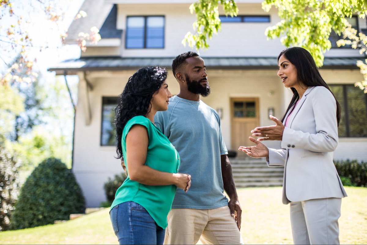 hocrealty's tweet photo. 4 Reasons Why Home Ownership Is Still a Fantastic Investment
https://t.co/XSqyK7giI9

#BuildingStabilityWith #homeownership #HOCRealty https://t.co/wwJXqo2AUk