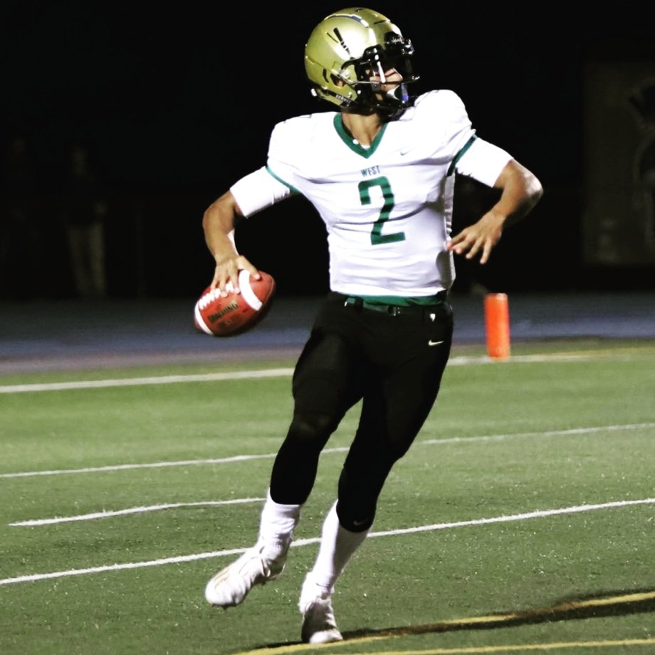 🚨School Record Alert🚨
Marcus Morgan set the school record for career passing yards with 5,260. That passes the record of 5,240 set by Evan Flitz.