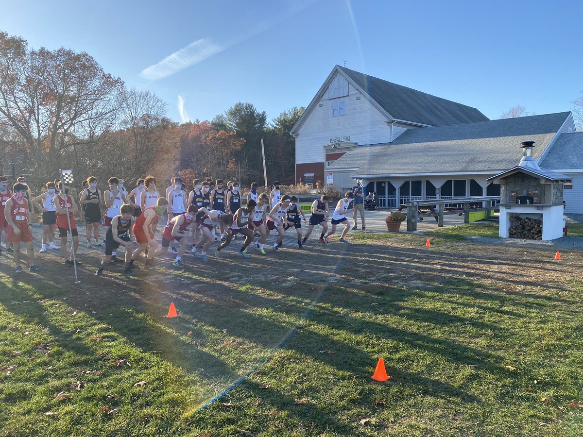 LancersTrack's tweet photo. Perfect fall day for the Catholic Conference Classic.  Solid performances from top to bottom.  Best team performance in several years.  Harrington takes 3rd overall in a season best time.  Thanks to @XBXCTF for putting it together.  One more race at the MSTCA Cup! @MSTCA1 https://t.co/P4L1B4Axqs