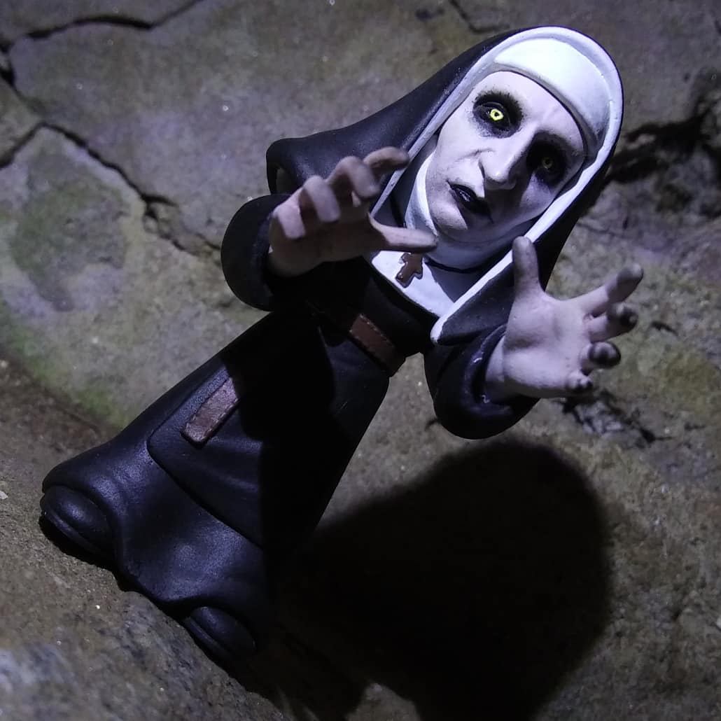 CollectDST's tweet photo. WB Horror #DFormz: #TheNun. Two of seven blind-boxed horror icons, available now! Links in bio! #theconjuring #horror #diamondselect #diamondselecttoys https://t.co/p103jyBAED