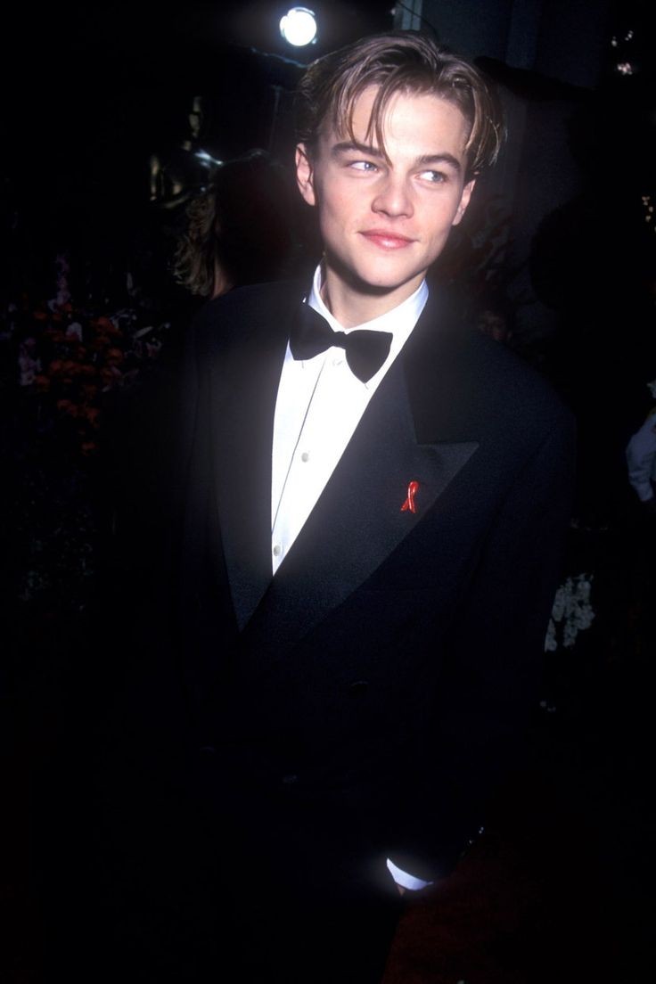 46 anos de puro talento.

HAPPY BIRTHDAY LEONARDO DICAPRIO 