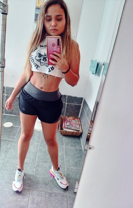 #MartesDeGanarSeguidores  #SiguemeYTeSigo https://t.co/DM29r1lukG<a href="/tag/martesdeganarseguidores"class="tags">#MartesDeGanarSeguidores</a><a href="/tag/siguemeytesigo"class="tags">#SiguemeYTeSigo</a>