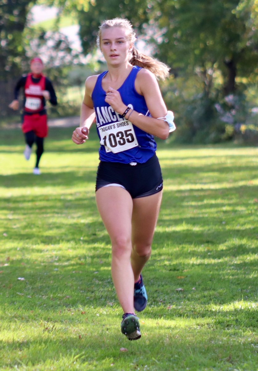 Congratulations to Julia Neustedter. For the second consecutive year she has earned the honor of Greater Metro Conference Runner of the Year. Such an outstanding XC career. 👍👏 We will miss you.