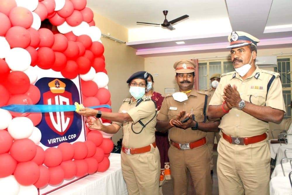 TNpolice_cz's tweet photo. தமிழ்நாடு காவல்துறை மற்றும் திருச்சி மத்திய மண்டல காவல் துறையில் முதல் முறையாக பொதுமக்களுடன் தொடர்பை மேம்படுத்த (VIRTUAL COP) என்ற குறுஞ்செயலியை திரு.H.M.ஜெயராம் IPS மத்திய மண்டல காவல்துறை தலைவர் அவர்கள் அறிமுகம் செய்தார்கள்.#VirtualCOP, #TNPoliceCentralZone, #TNpolice https://t.co/uYlmmwHgmD
