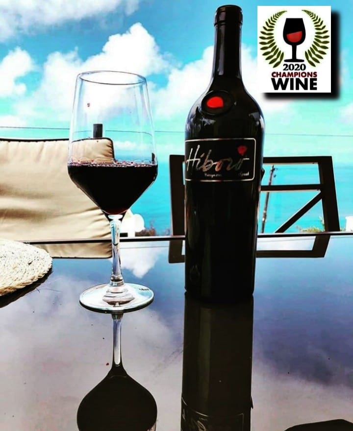 Híboro Syrah 2018, de Bodega La Hijuela (D.O. Tacoronte-Acentejo), obtiene medalla de Plata en la Wine Champion 2020, concurso organizado por Alamesa Wine &amp; Beer Action Marketing.¡Enhorabuena!
Ahora más que nunca, Tacoronte-Acentejo es tu vino Km0
#winelover #noviembremesdelvino