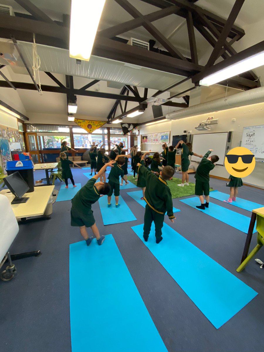 Rosellas2021cps's tweet photo. Thanks to C.D, M and H @GalahsCPS2020 for facilitating a Yoga class today for us in the hub. https://t.co/SfvT95sZS0