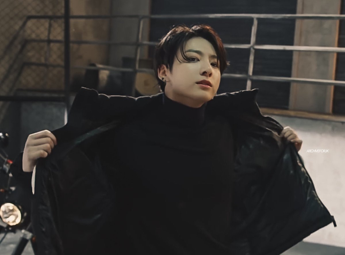 archiveforJK's tweet photo. oh god biker jungkook https://t.co/JTzXptssxn