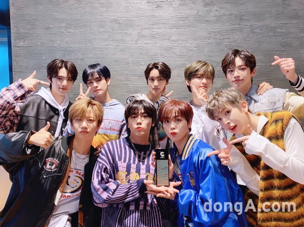 —  #CRAVITY won the IdolPick Super Rookie from the 5th  http://Donga.com&nbsp; PICK https://twitter.com/idolpick_vote/status/1326352334637555713?s=19