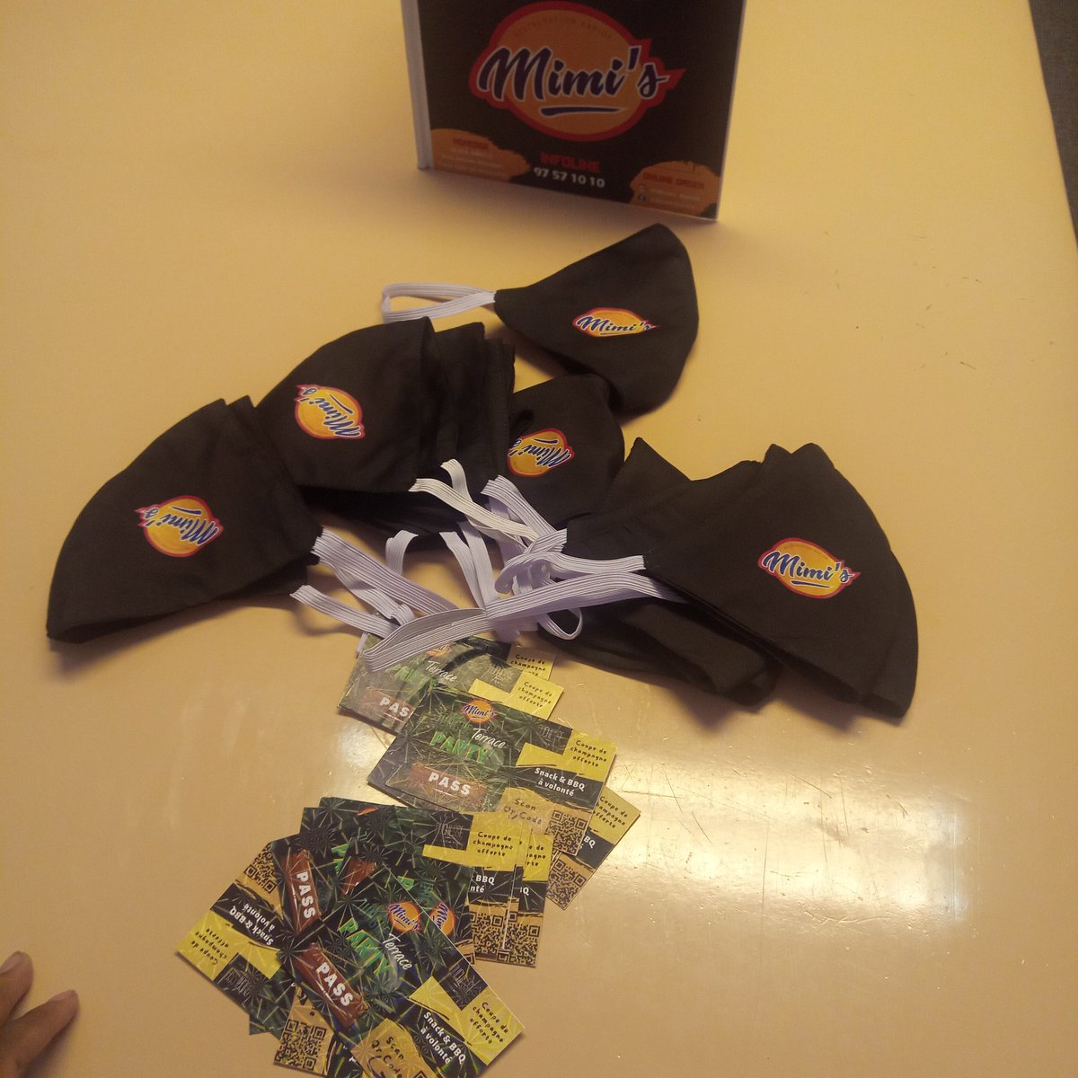 Mimi_ChiChi1's tweet photo. Masque collector offert sur les 20 prochains PASS achetés!#MimisYear3 https://t.co/qKNYS9gEFG