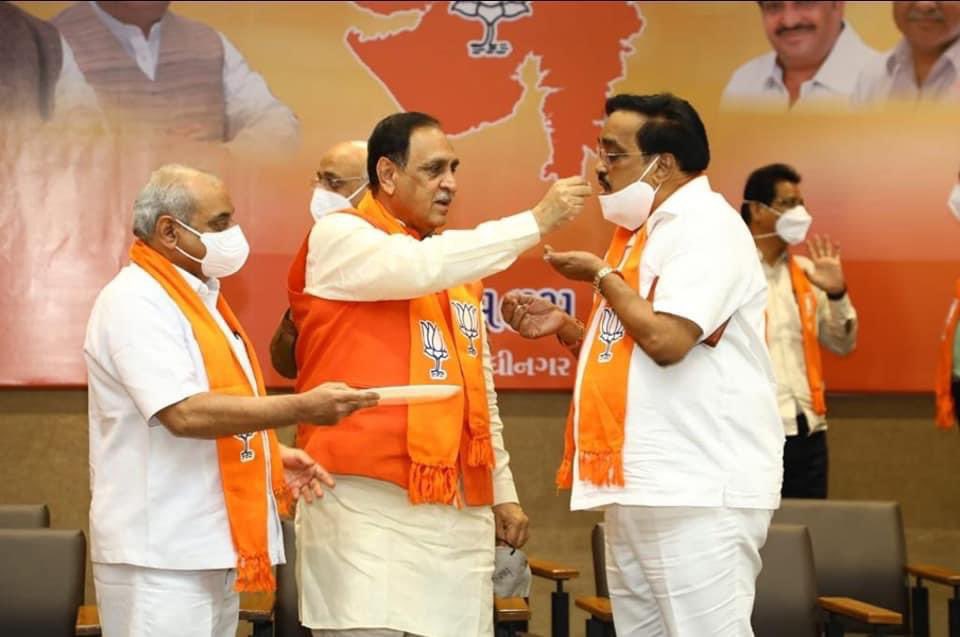 RajeshkThakka's tweet image. #PmModiSuperWave 🤗