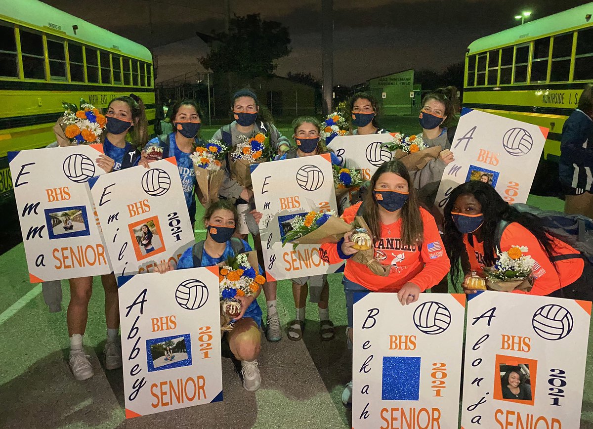 BrandeisVB08's tweet photo. Congratulations to all 3 teams for the 🧹🧹🧹over MacArthur tonight!  Last official home game for our Seniors tonight! We appreciate their hard work &amp; dedication the last 4 years! #notdoneyet #weAREback  WE 🧡 OUR SENIORS! https://t.co/evYuuYIkK4