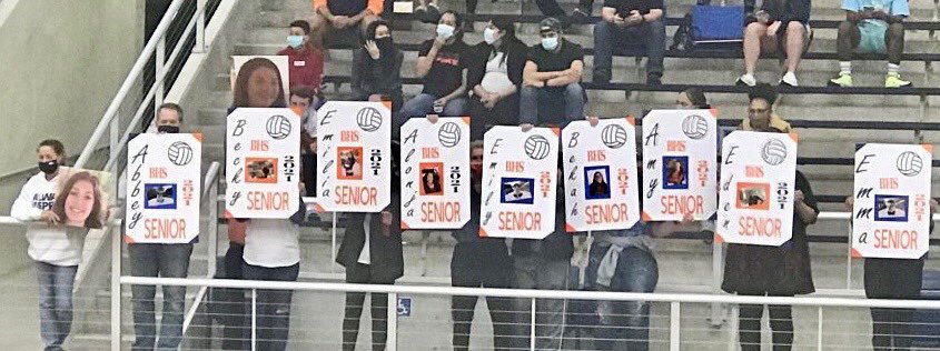 BrandeisVB08's tweet photo. Congratulations to all 3 teams for the 🧹🧹🧹over MacArthur tonight!  Last official home game for our Seniors tonight! We appreciate their hard work &amp; dedication the last 4 years! #notdoneyet #weAREback  WE 🧡 OUR SENIORS! https://t.co/evYuuYIkK4