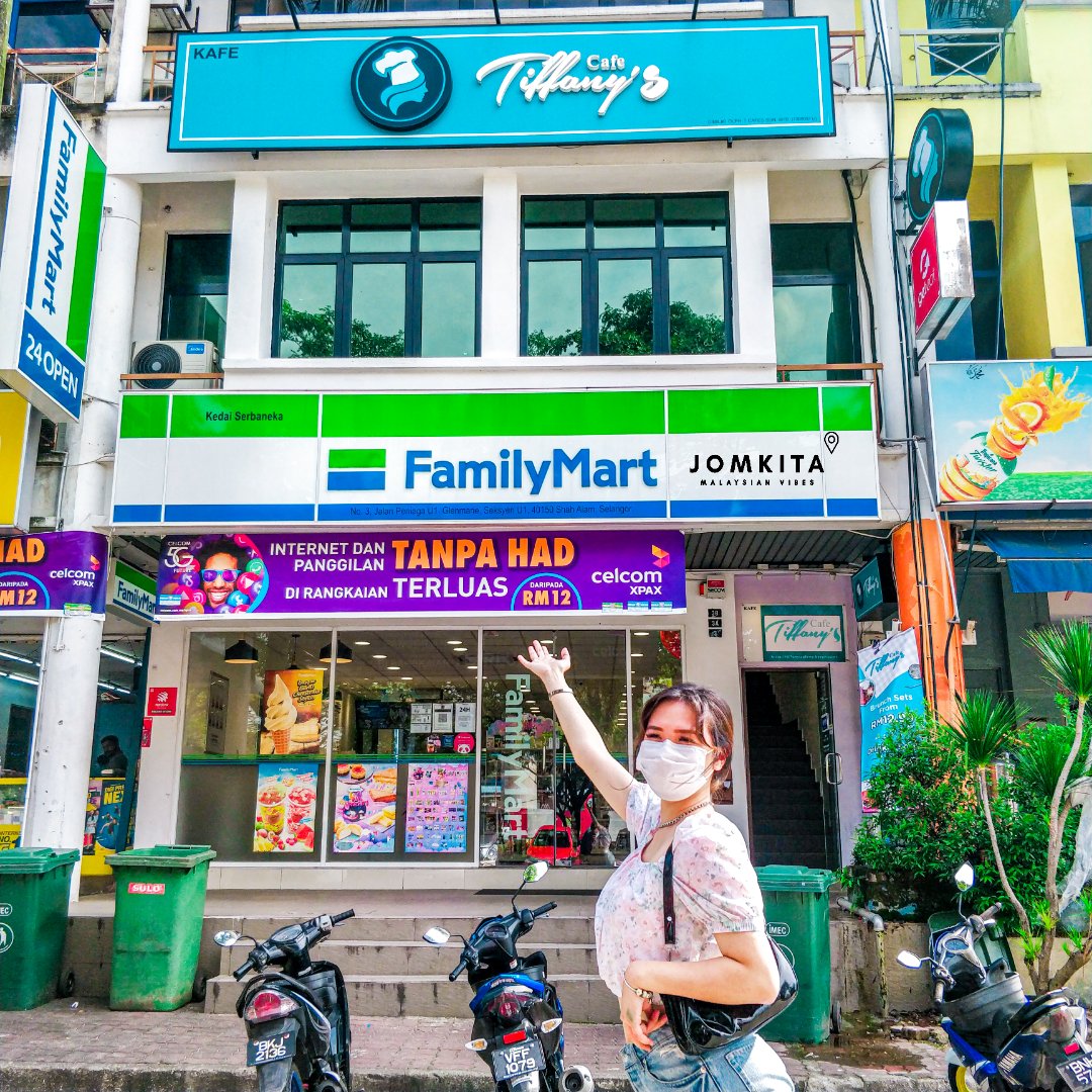 Jomkitamy's tweet photo. [ JomKitaMakan ] - New Cafe Di Shah Alam Yang Sangat Instagrammable!!! 📸 #JomKita
.
Lokasi 📍: Tiffany's Cafe, Glenmarie, Shah Alam
.
Waktu Operasi 🕜 : Mon-Thu (8AM-8PM), Fri (8AM-10PM), Sat&amp;Sun (10AM-10PM)
.
Min Dah Pegi Cafe Ni Memang Nice Korang Tengoklah Thread Ni 👇 https://t.co/OKM0vyhBGc