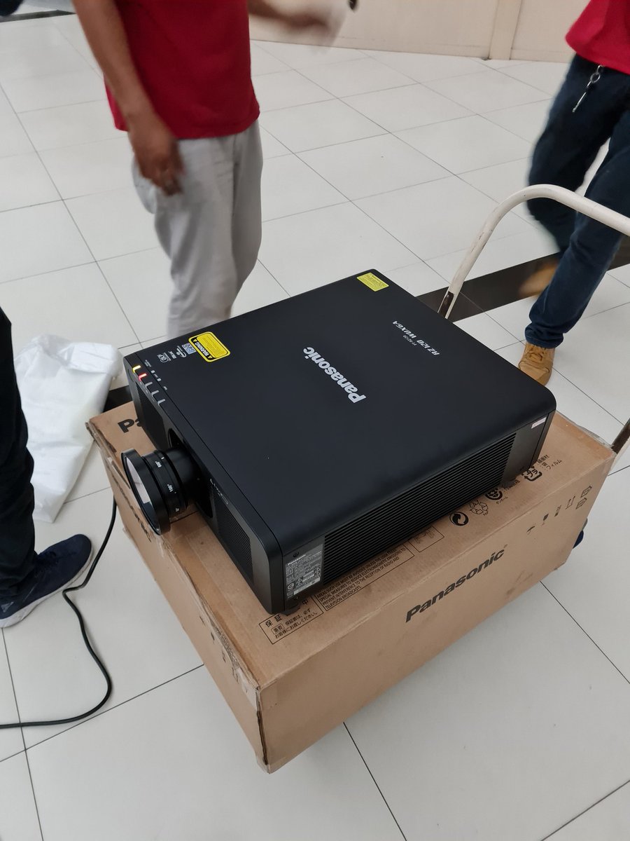 dwinanto99's tweet image. #GalaxyNote20
The camera helps me create wonderfull image of my project to generate report for my customers. #AeonmallBSD, #PanasonicProjector