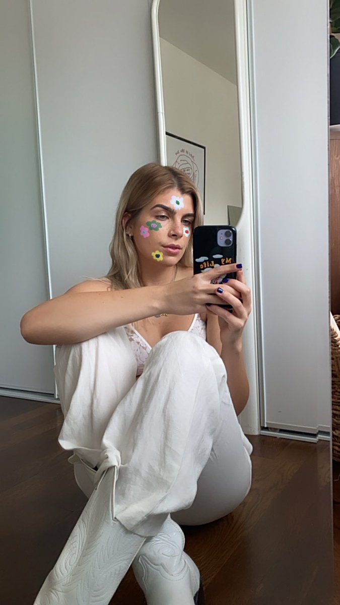 valé (@vkrysko_) on Twitter photo 