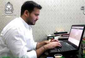 hemantbhavya's tweet image. चलो भैया अपना बॉयोडाटा अपडेट कर लिया जाए। अब तो नॉकरी खोजना ही पड़ेगा।

#PmModiSuperWave