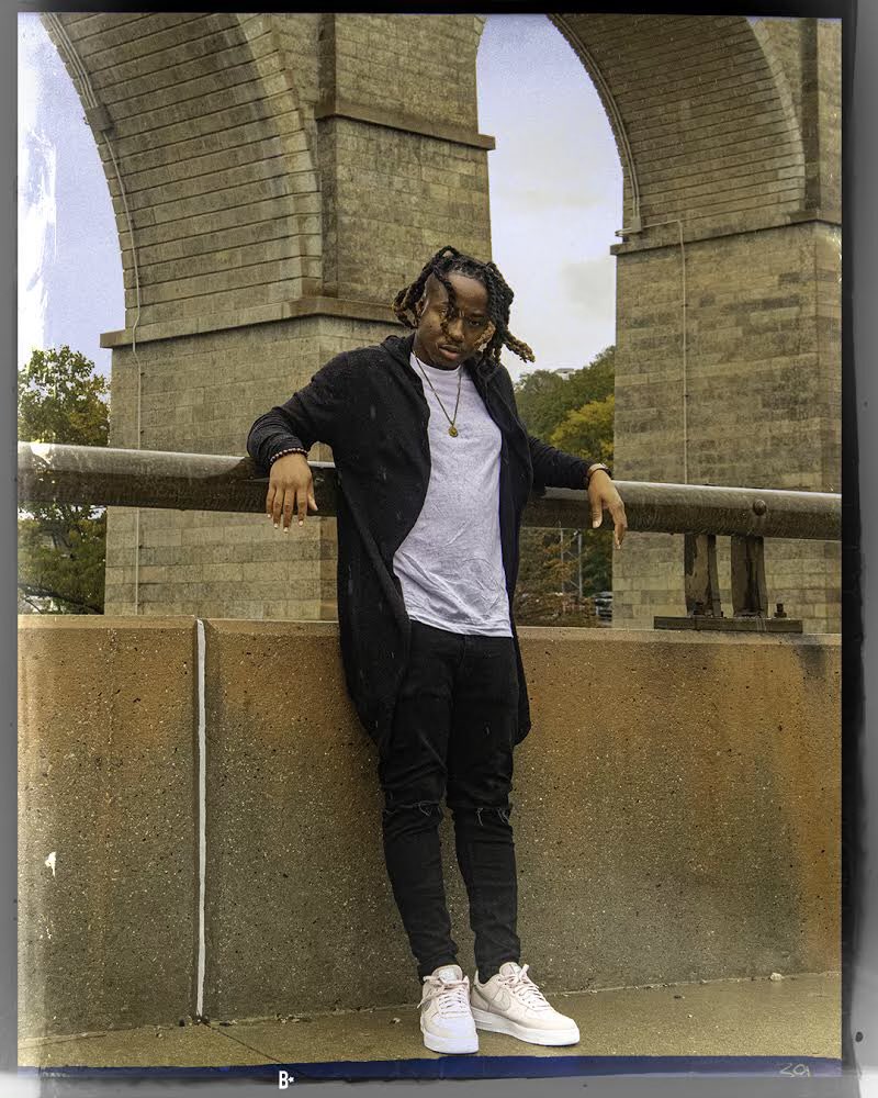 JulzzNFG's tweet image. Always keep the same vibe. Rain or shine. The real weather the storm.