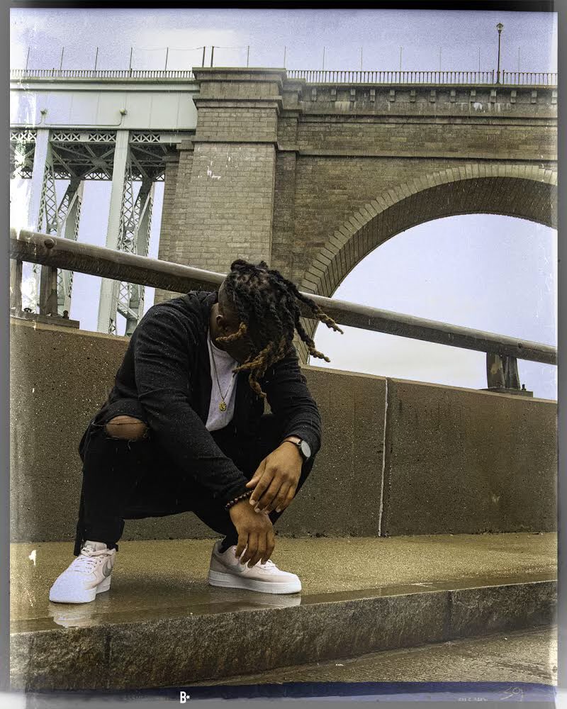 JulzzNFG's tweet image. Always keep the same vibe. Rain or shine. The real weather the storm.