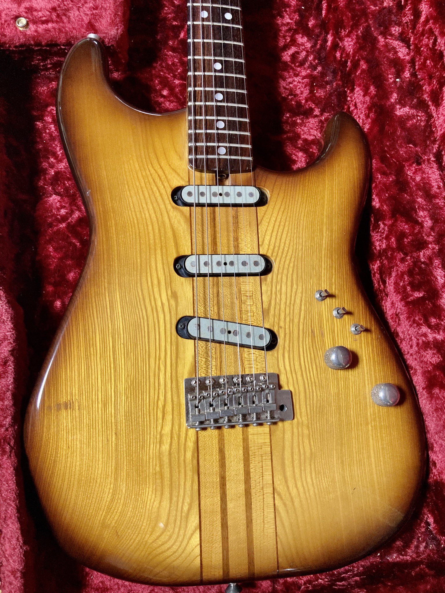 国内正規新品 Fernandes 石ロゴ エレキギター Www Abtrs Com 国内正規新品 Fernandes 石ロゴ エレキギター Www Abtrs Com