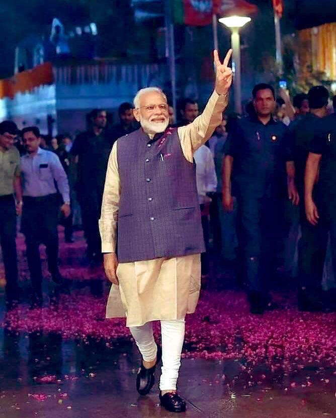 LevinaNeythiri's tweet image. He came, he spoke, he captured. 😊 #PmModiSuperWave 🌊 #BiharElectionResults