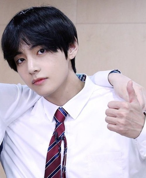 _janelkz's tweet photo. ชอบแทฮยองลุคนี้อะ หล่อ หล่อแบบจับต้องได้ㅠㅠㅠㅠㅠㅠ https://t.co/HNu82b5biT