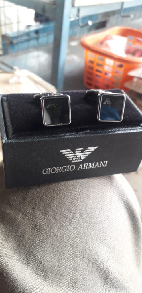 Yusrah_collect's tweet photo. Upgrade your fancy wardrobe with a pair of our Designer cufflinks! 
📞: 08069673730
Location: Kaduna
Nation wide delivery 
Kindly repost.
#Kadunaaccesories
#Designercufflinks https://t.co/ABQ6rIF4Ek