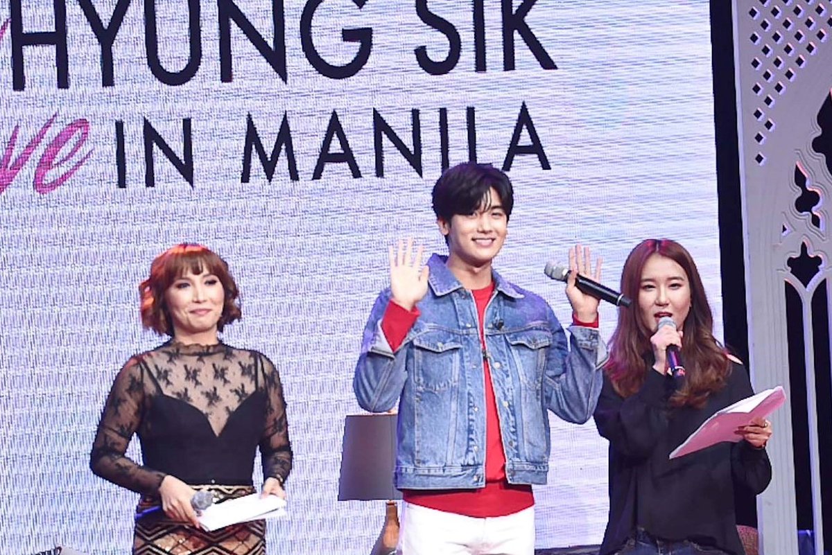NewFrontierPh's tweet photo. It's been 3 years since Park Hyung Sik held his first fanmeeting, First love in Manila here at the New Frontier Theater! Did you see him wear the Barong tagalog live? ππ
#ConcertAnniversary #PHSManila #ParkHyungSik #NewFrontierTheater https://t.co/I1Z1trrcyN