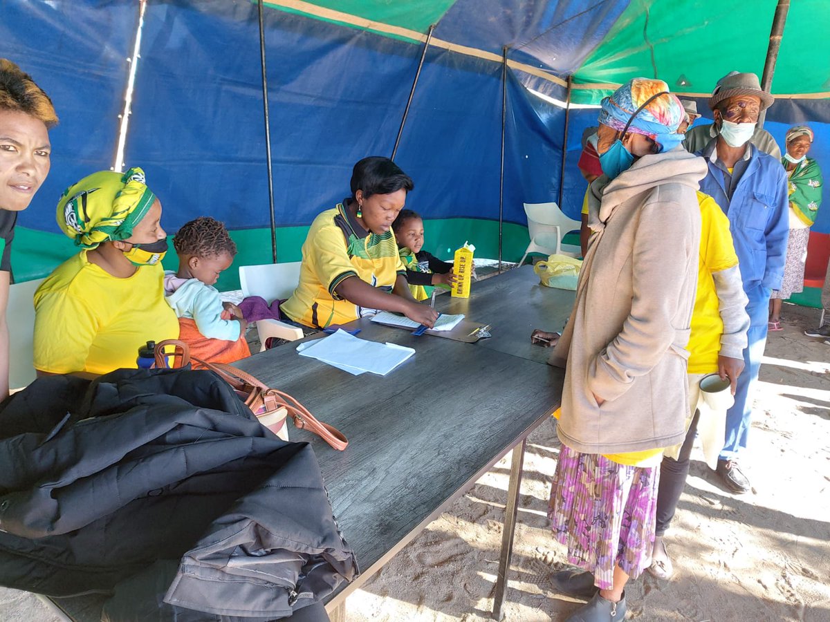 AncNcape's tweet photo. In Ward 1, Phillipstown, voters are checking their names in the voters roll before they could cast the ballot. The Pixley ka Seme Regional Chairperson, Cde Zolile Monakali, is assessing the assessing our state of readiness.
#VoteANC
#DoNotForgetYourMask https://t.co/JdstcuJFas