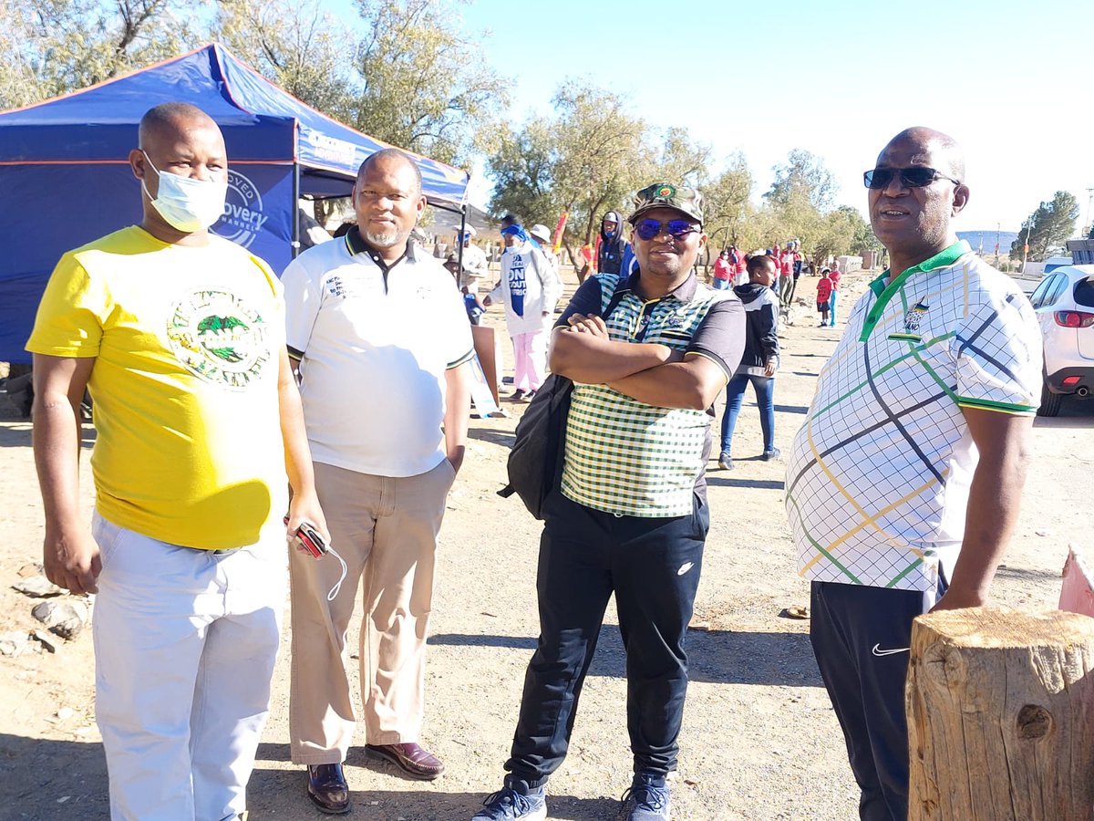 AncNcape's tweet photo. In Ward 1, Phillipstown, voters are checking their names in the voters roll before they could cast the ballot. The Pixley ka Seme Regional Chairperson, Cde Zolile Monakali, is assessing the assessing our state of readiness.
#VoteANC
#DoNotForgetYourMask https://t.co/JdstcuJFas