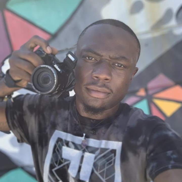 Come hangout with me > testing the equipment!!! #DJThaVibe on #BIGOLIVE bigo.tv/sid/2517859344…