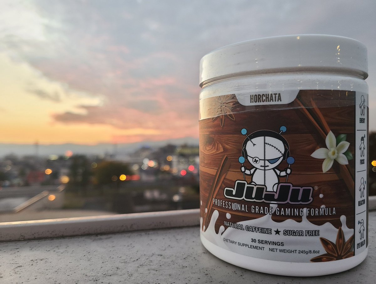 WizShannon's tweet photo. I have the best views and the best energy drink to complaint it!! @WeAreJuJu #JuJuarmy #Japanviews https://t.co/QhV95lSHg2